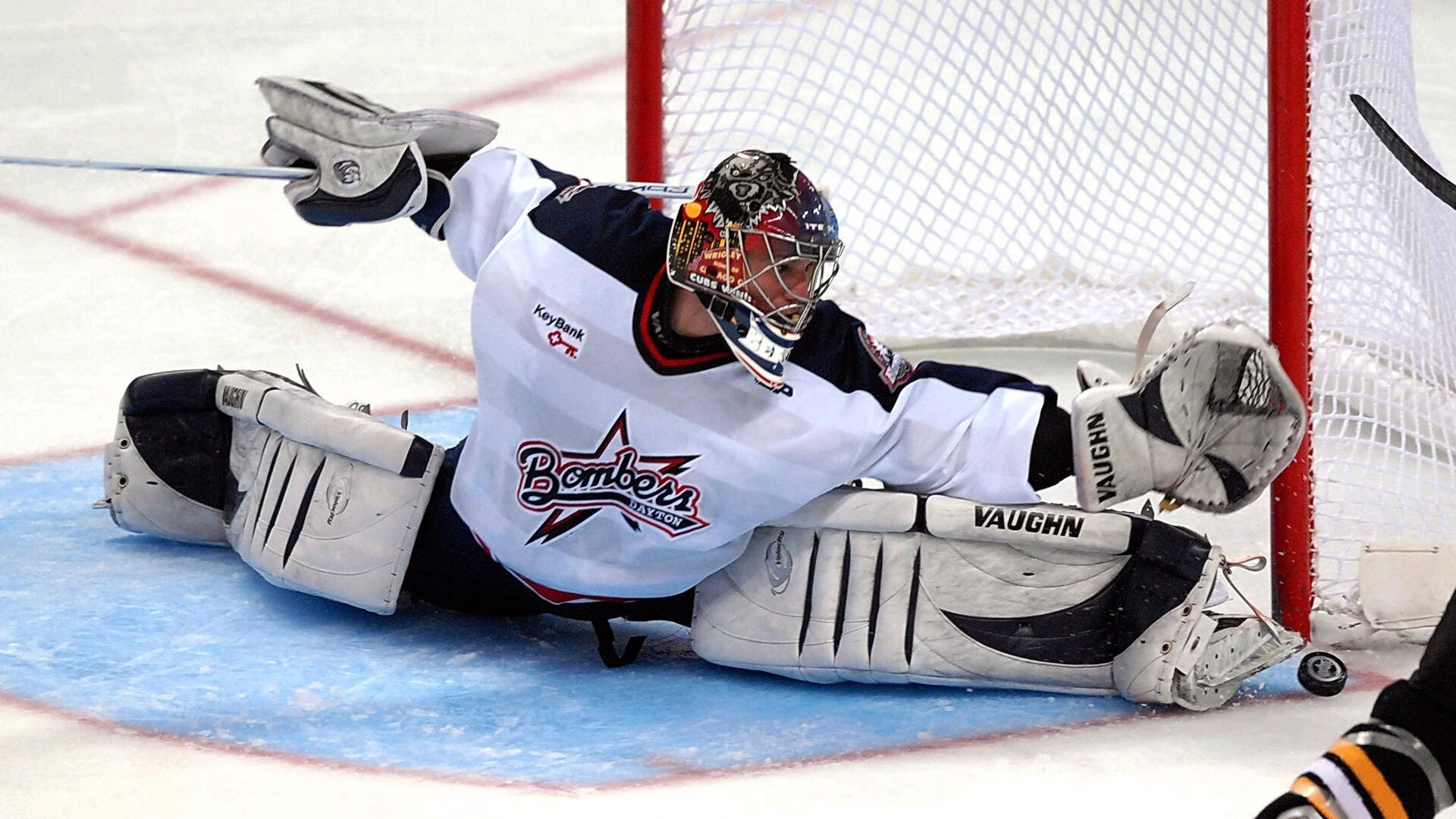 《电竞赛事的后勤保障：从场地布置到安全措施全解析》，电竞比赛制度